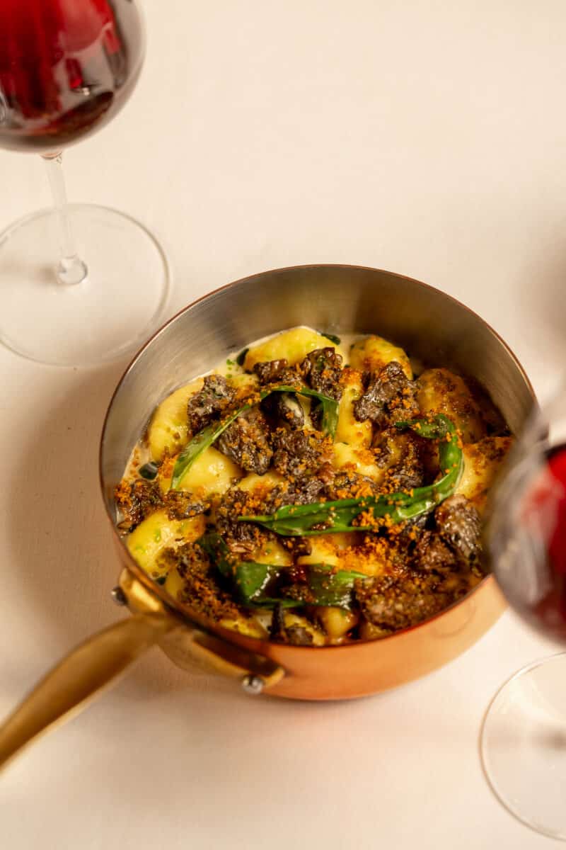 http://NOLINSKI%20PARIS%20RESTAURANT%20PLAT